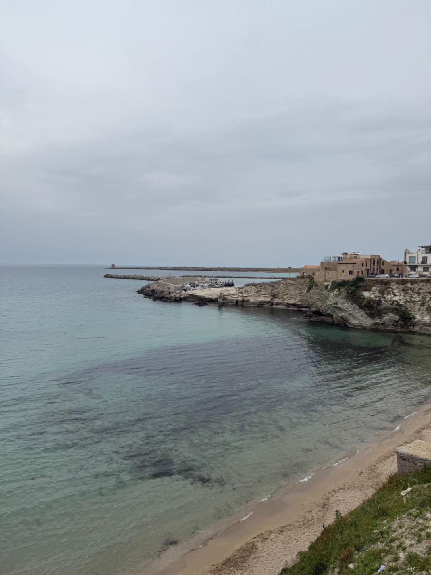 Matilde'S Holiday House Terrasini Luaran gambar